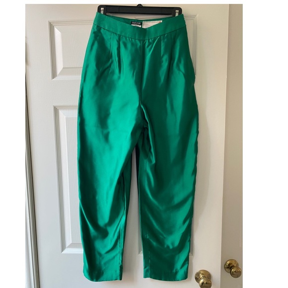 Giorgio Armani Women’s Emerald Pant Suit - Picture 3 of 6